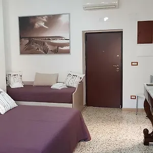 la-casarella.hotels-amalfi.com/