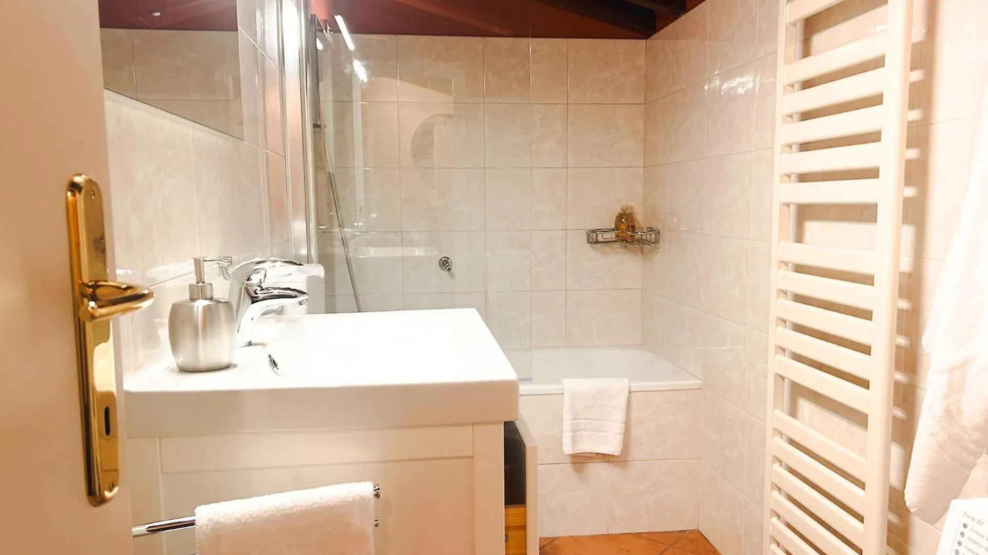 Apartment Vicolo Amanti Verona Italy